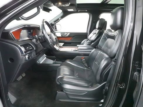 Used 2021 Lincoln Navigator Reserve AWD/4WD image 26