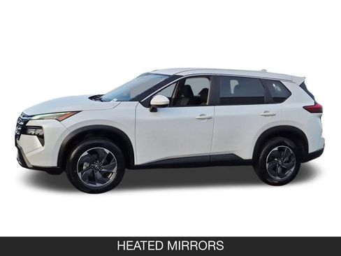 Certified 2025 Nissan Rogue SV FWD image 5
