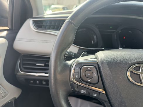 Used 2014 Toyota Avalon Limited image 21