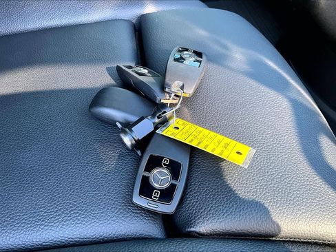 Used 2020 Mercedes-Benz Sprinter 2500 image 15