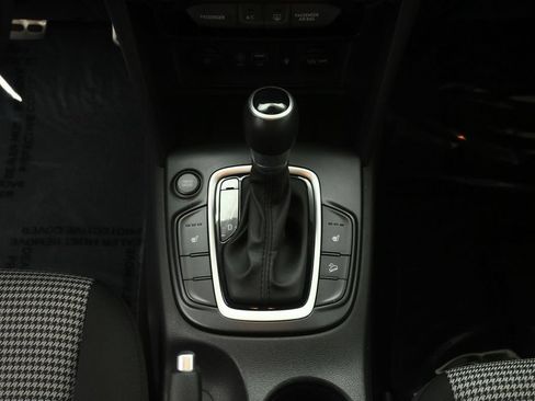 Used 2020 Hyundai Kona SEL Plus FWD image 38