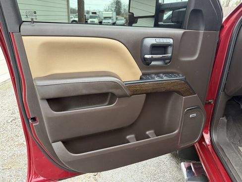 Used 2018 GMC Sierra 3500 Denali w/ Duramax Plus Package image 18