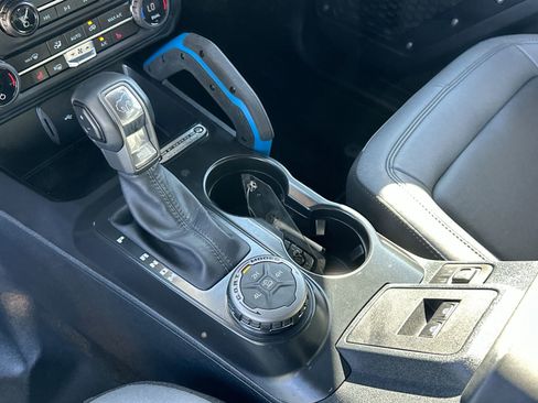 Used 2024 Ford Bronco Black Diamond image 20