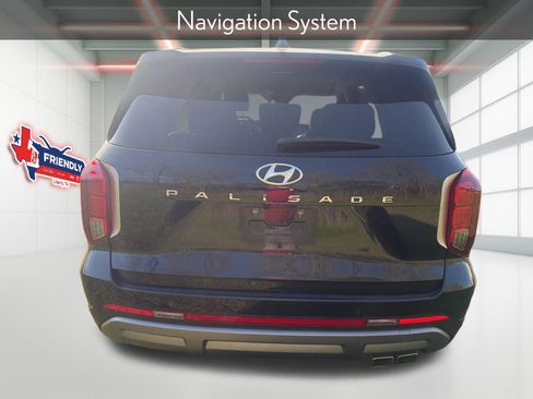 Used 2024 Hyundai Palisade SEL image 3