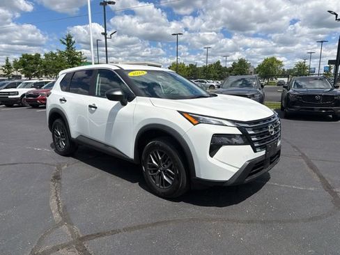 Used 2024 Nissan Rogue S AWD/4WD image 1