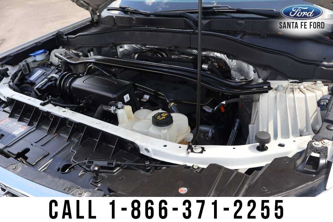 Used 2020 Ford Explorer Limited w/ Class III Trailer Tow Package RWD image 35