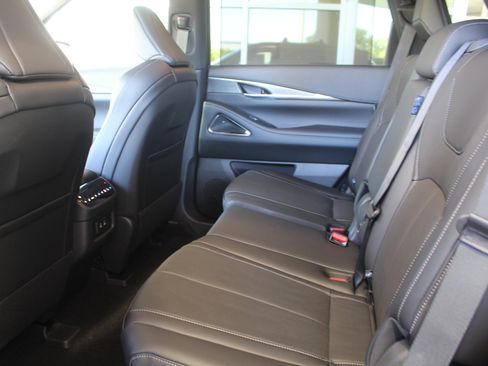 Used 2026 INFINITI QX60 Luxe w/ Cargo Package image 14