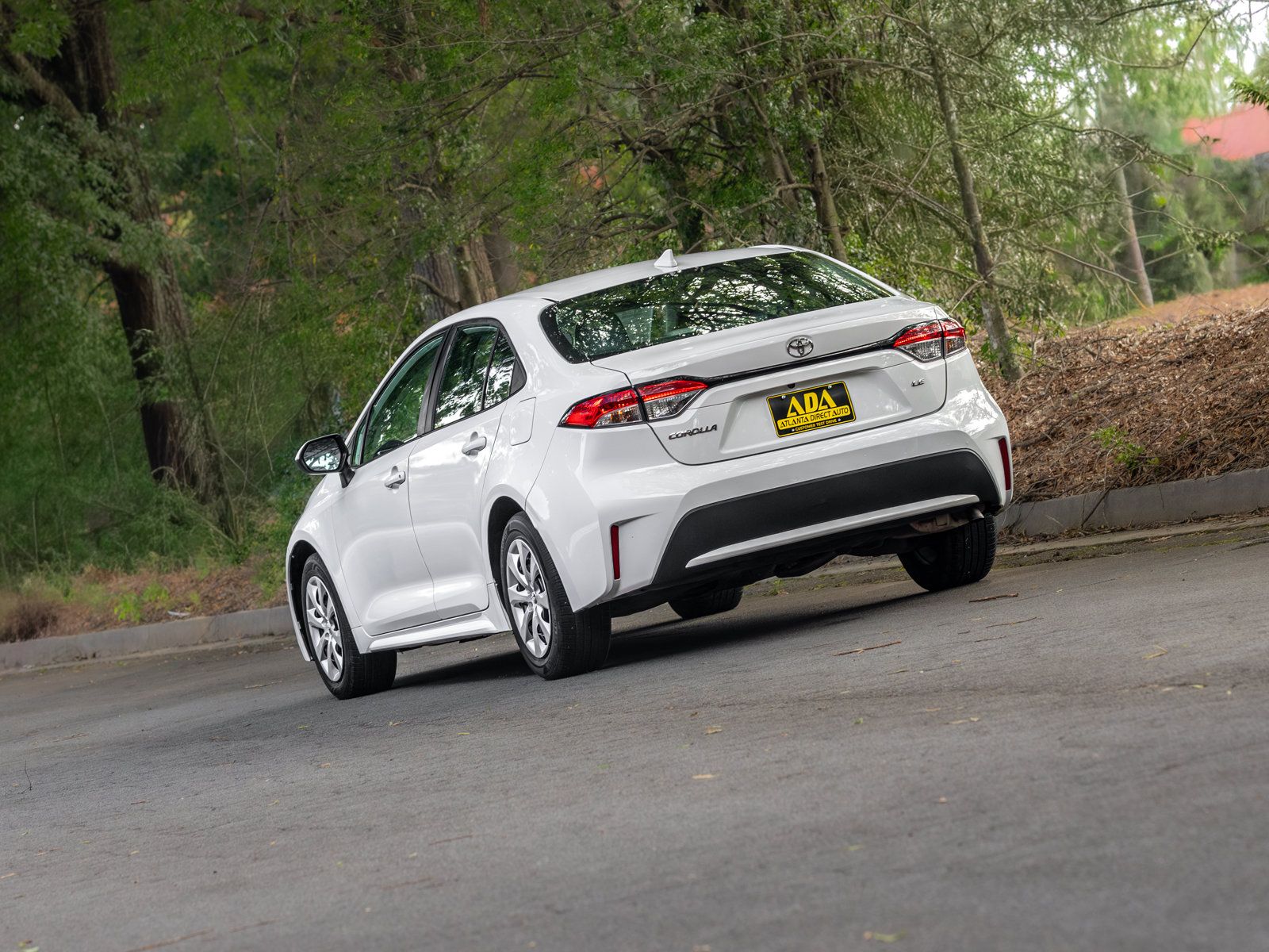 Used 2021 Toyota Corolla LE FWD image 47