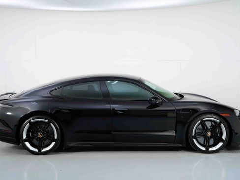 Used 2022 Porsche Taycan Turbo S image 59