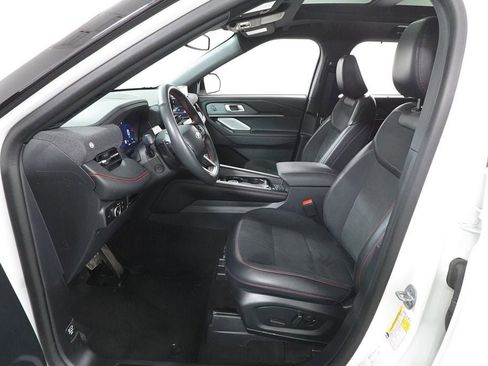 Certified 2025 Ford Explorer ST AWD/4WD image 24
