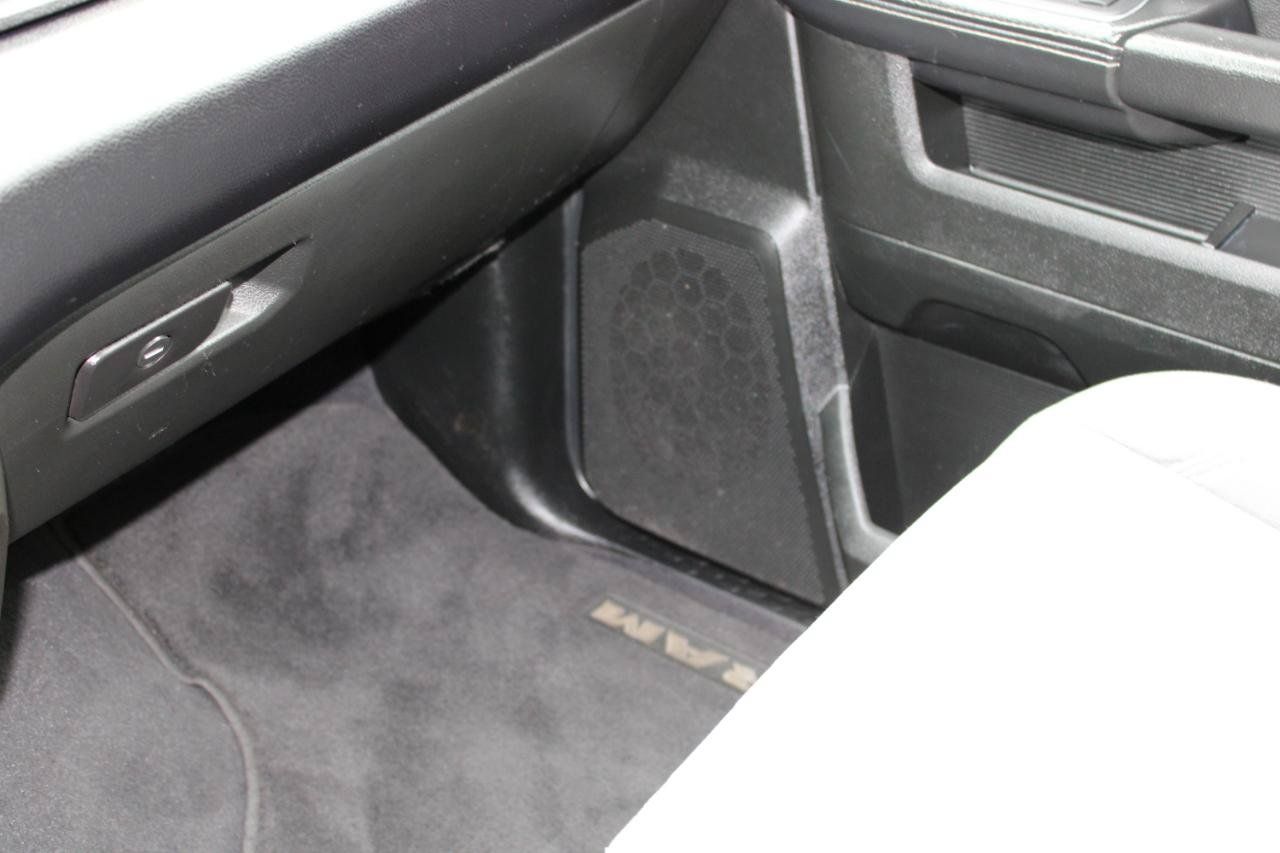 Used 2024 RAM 2500 Big Horn AWD/4WD image 25