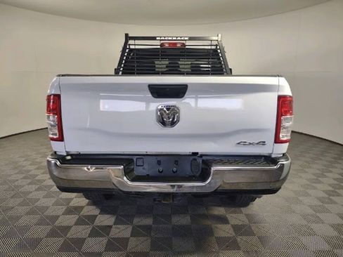 Used 2024 RAM 2500 Tradesman w/ Chrome Appearance Group AWD/4WD image 8