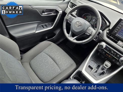 Used 2022 Toyota RAV4 XLE w/ XLE Grade Weather Package AWD/4WD image 16