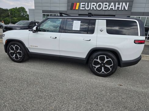 Used 2023 Rivian R1S Adventure AWD/4WD image 31