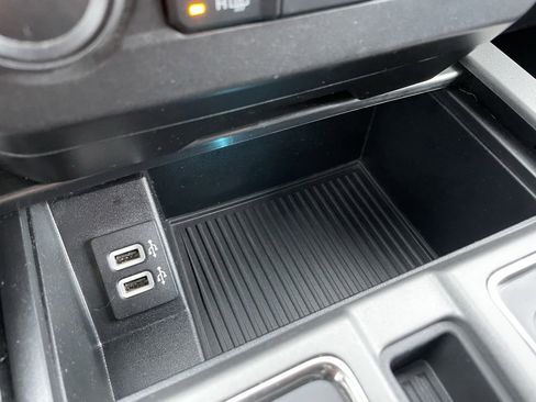 Used 2019 Ford F150 Raptor image 14