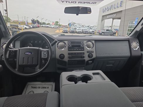 Used 2016 Ford F250 XLT AWD/4WD image 15