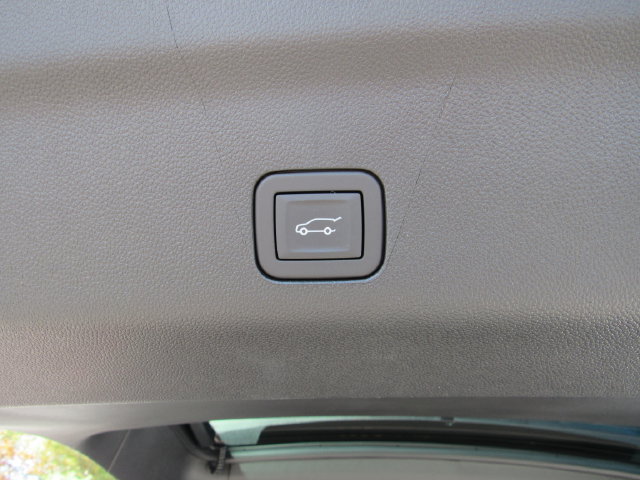 Used 2026 GMC Yukon Elevation AWD/4WD image 32