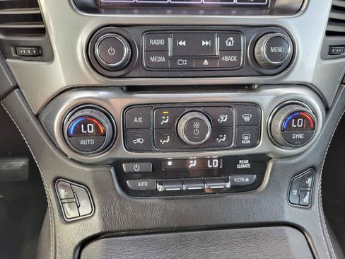 Used 2015 Chevrolet Tahoe LTZ AWD/4WD image 25
