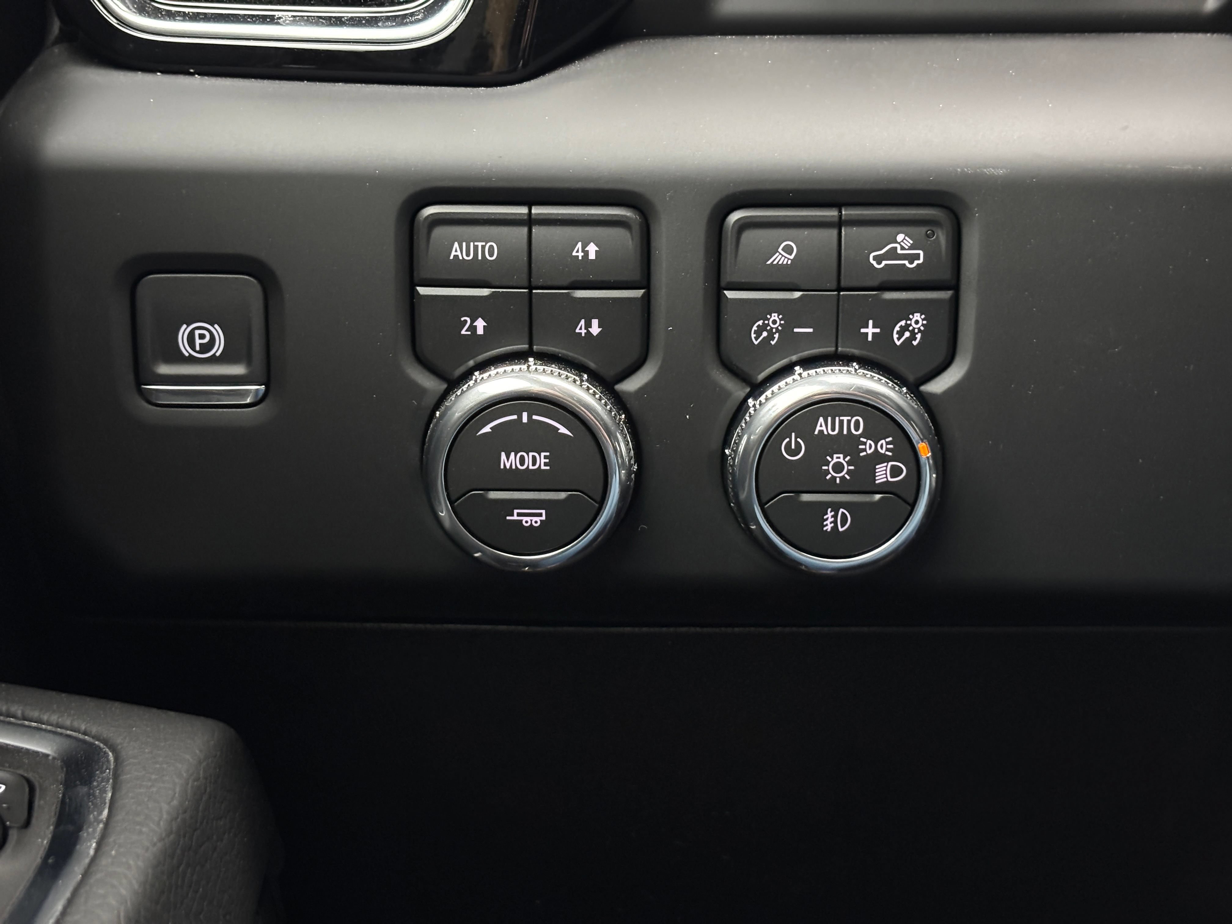 New 2026 GMC Sierra 3500 Denali AWD/4WD image 26
