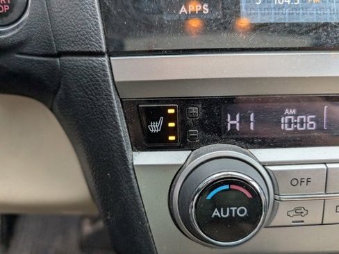 Used 2016 Subaru Outback 2.5i Limited image 5