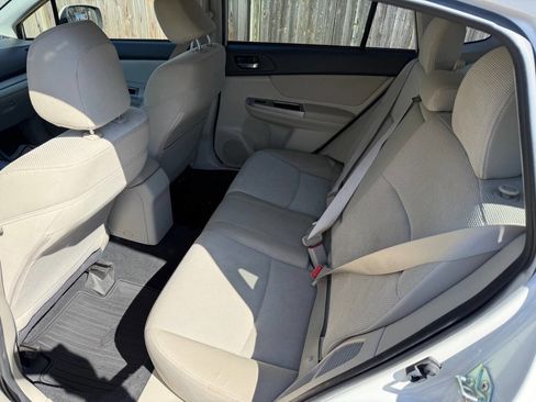 Used 2014 Subaru Crosstrek 2.0i Premium image 13