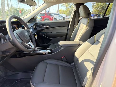 New 2026 Chevrolet Trax ACTIV w/ Driver Confidence Package FWD image 16