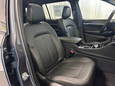 New 2026 Jeep Grand Cherokee L Limited AWD/4WD image 24
