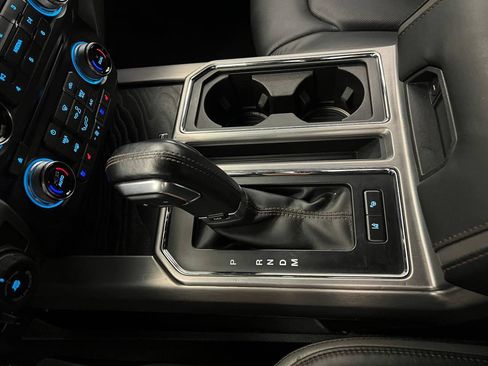 Used 2018 Ford F150 Platinum w/ Equipment Group 701A Luxury AWD/4WD image 20