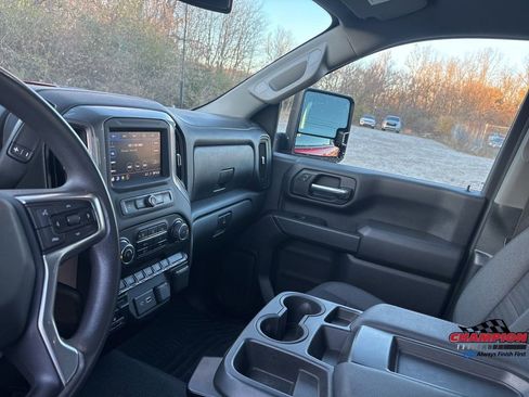 Used 2023 Chevrolet Silverado 2500 Custom w/ Custom Value Package image 25