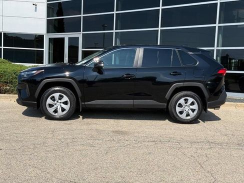 Used 2025 Toyota RAV4 LE AWD/4WD image 6