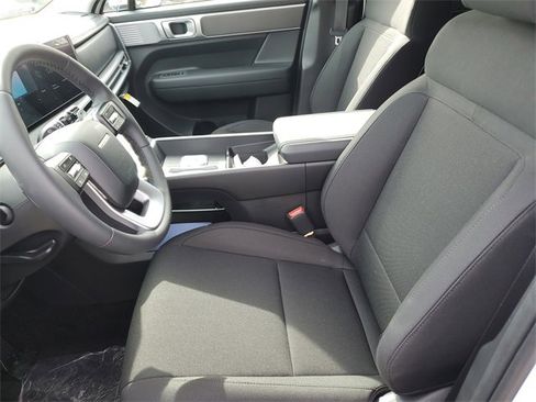 New 2026 Hyundai Santa Fe SE image 16