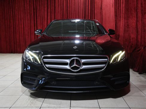 Used 2018 Mercedes-Benz E 300 image 9