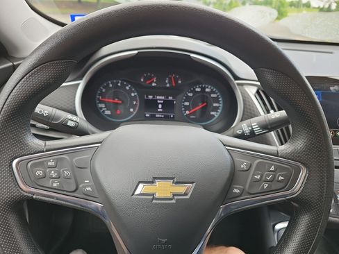 Used 2024 Chevrolet Malibu LT FWD image 21