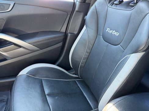 Used 2015 Hyundai Veloster Turbo image 42