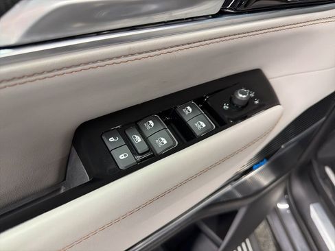 New 2026 Jeep Grand Wagoneer Summit image 22