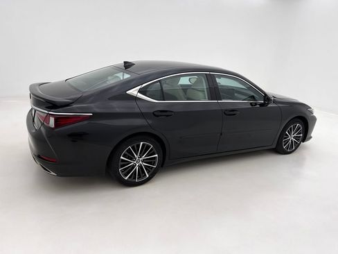 Certified 2022 Lexus ES 350 w/ Premium Package image 10