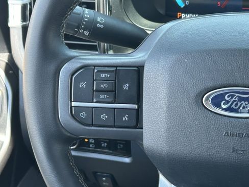 Used 2025 Ford F250 Lariat AWD/4WD image 22