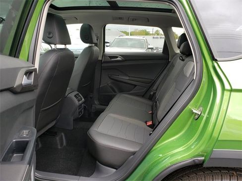 New 2025 Volkswagen Taos SE image 8