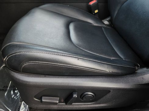 Used 2023 Kia Sportage EX image 23