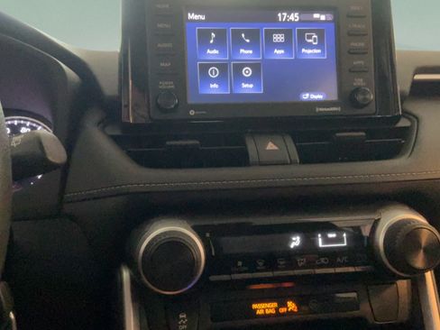 Certified 2021 Toyota RAV4 LE FWD image 13
