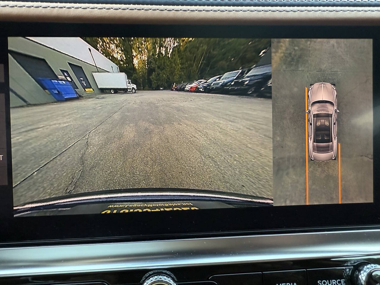 Used 2022 Bentley Flying Spur V8 AWD/4WD image 42