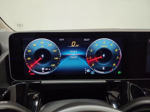 Used 2021 Mercedes-Benz GLA 250 4MATIC image 16