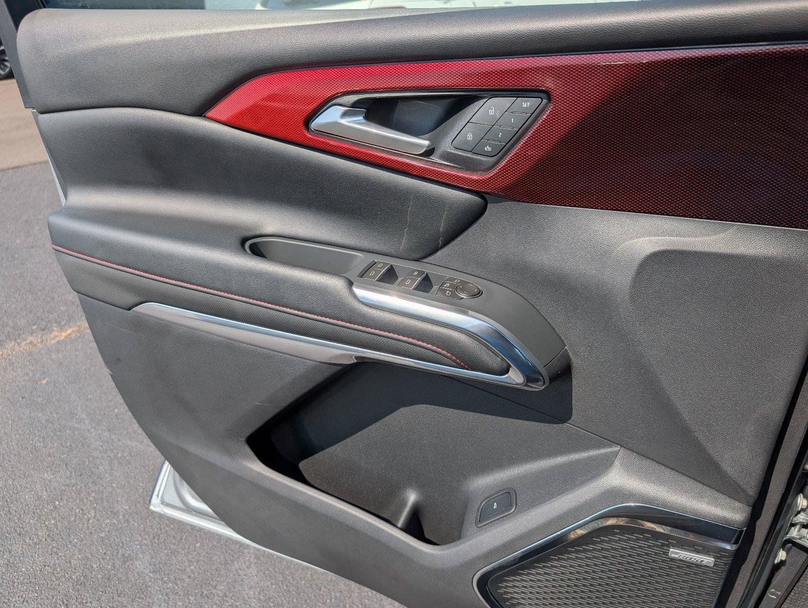 New 2026 Chevrolet Traverse RS FWD image 14