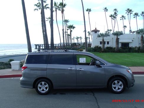 Used 2016 Nissan Quest SV image 21