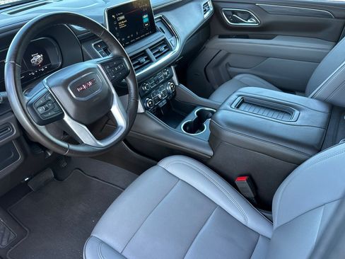 Used 2024 GMC Yukon SLT image 10
