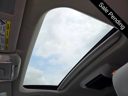 Used 2020 Toyota Sequoia Platinum RWD image 11