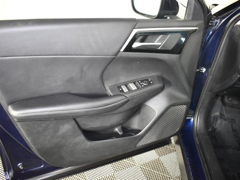 Used 2023 Mitsubishi Outlander SE image 36