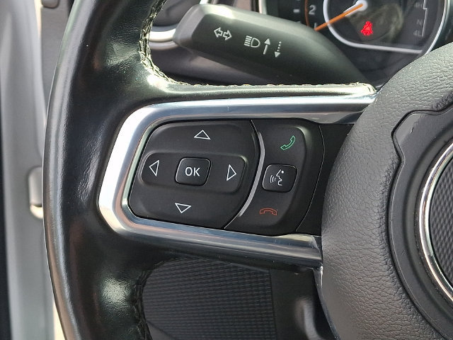 Used 2021 Jeep Wrangler Unlimited Sahara AWD/4WD image 7