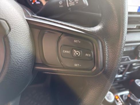 Used 2025 Jeep Gladiator Sport AWD/4WD image 20