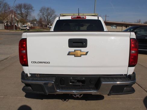 Used 2018 Chevrolet Colorado W/T RWD image 5